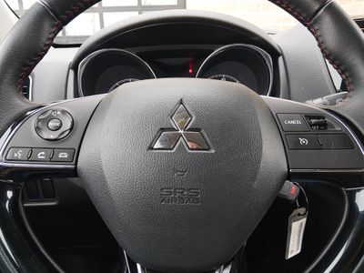 2025 Mitsubishi Outlander Sport - Photo 12