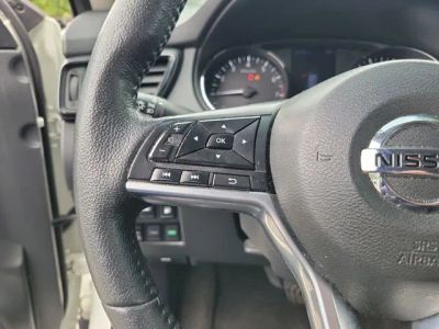 2019 Nissan Rogue — photo 17 view