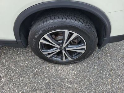 2019 Nissan Rogue — engine compartment view