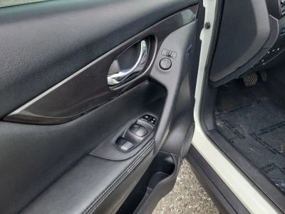 2019 Nissan Rogue — photo 12 view