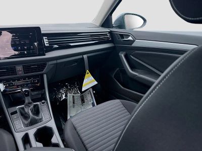 2026 Volkswagen Jetta — photo 18 view