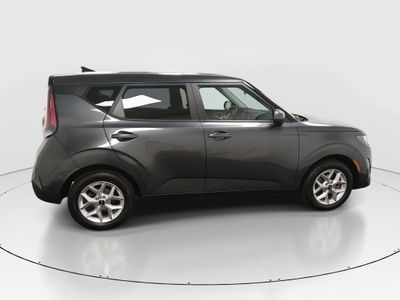 2024 Kia Soul — photo 8 view