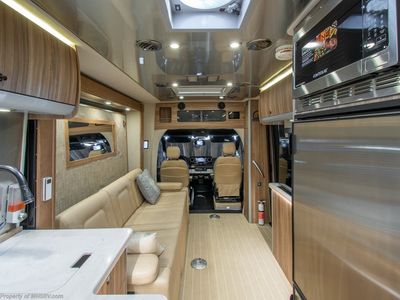 2023 Airstream Atlas - Photo 3