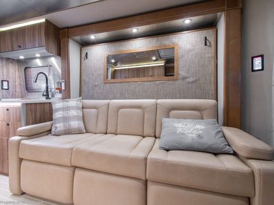 2023 Airstream Atlas - Photo 6