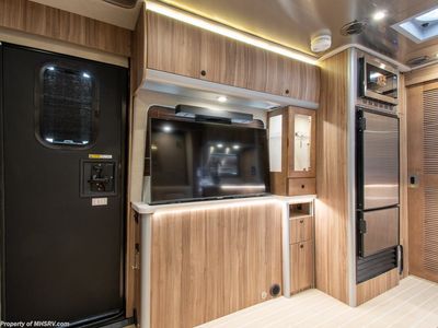 2023 Airstream Atlas - Photo 14