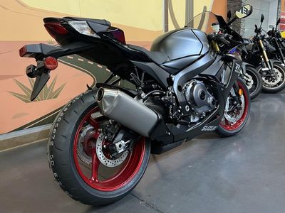 2026 Suzuki GSX-R750 - Photo 3