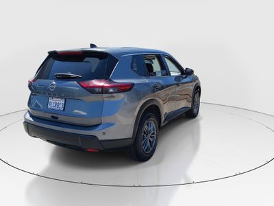2024 Nissan Rogue — photo 7 view
