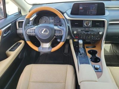 2022 Lexus RX — photo 17 view