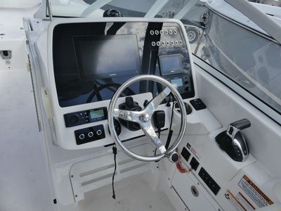 2023 EdgeWater 248CX - Photo 10