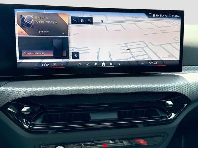 2027 BMW 4 Series — photo 31 view