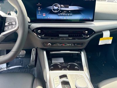 2027 BMW 4 Series — photo 18 view