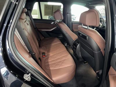 2024 BMW X5 — photo 12 view