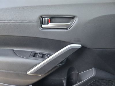 2025 Toyota Corolla Cross - Photo 15