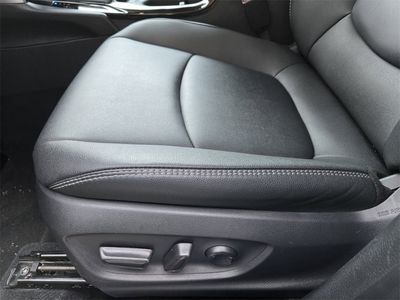 2025 Toyota Corolla Cross - Photo 16