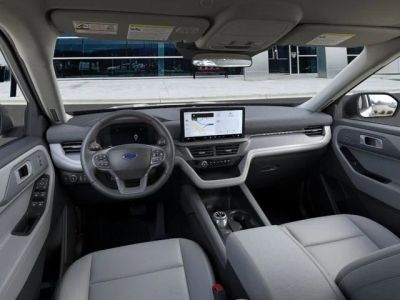2026 Ford Explorer — photo 9 view