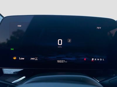2025 Chevrolet Tahoe - Photo 40
