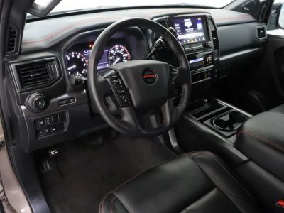 2022 Nissan Titan 4WD - Photo 13