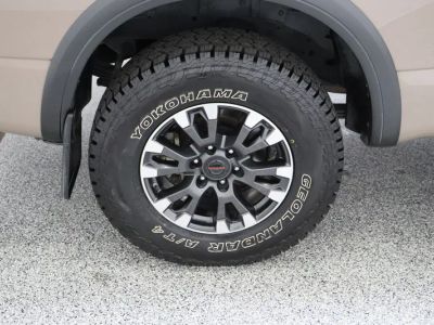 2022 Nissan Titan 4WD - Photo 6