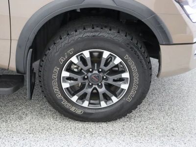 2022 Nissan Titan 4WD - Photo 5