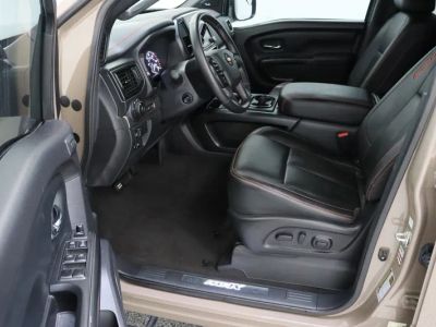 2022 Nissan Titan 4WD - Photo 14