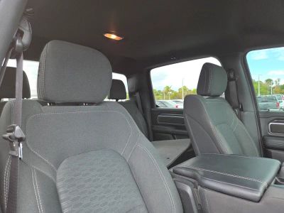 2025 Ram 1500 — photo 11 view