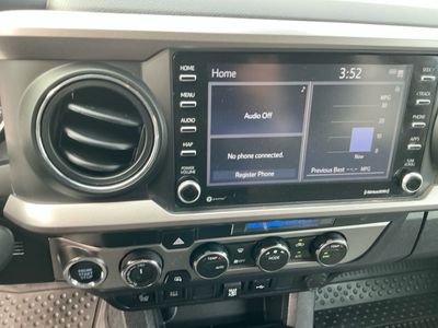 2023 Toyota Tacoma — photo 11 view