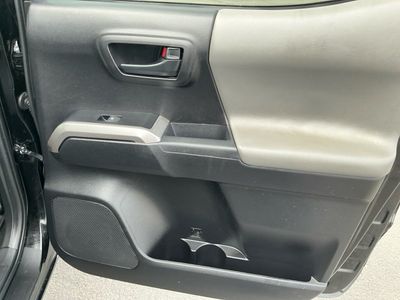 2023 Toyota Tacoma — photo 19 view