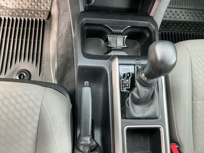 2023 Toyota Tacoma — photo 12 view
