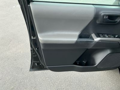 2023 Toyota Tacoma — photo 15 view