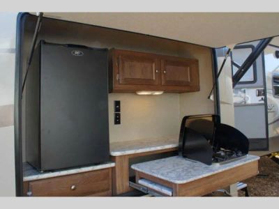 2018 Keystone RV Cougar X-Lite — engine compartment view