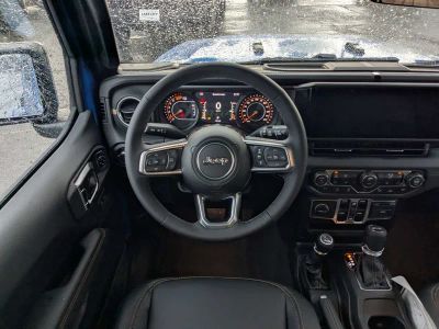 2026 Jeep Wrangler — photo 15 view
