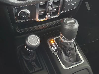 2026 Jeep Wrangler — photo 30 view
