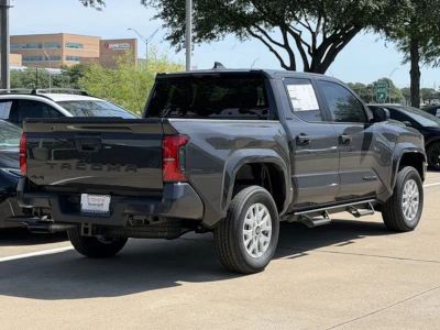 2026 Toyota Tacoma - Photo 4