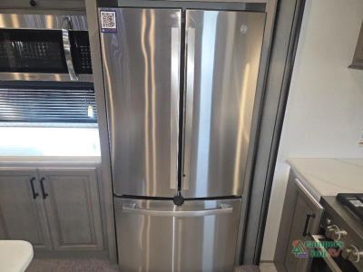 2023 Keystone RV Montana - Photo 33