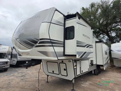 2023 Keystone RV Montana - Photo 4