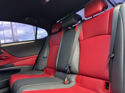 2023 Lexus ES 350 - Photo 22