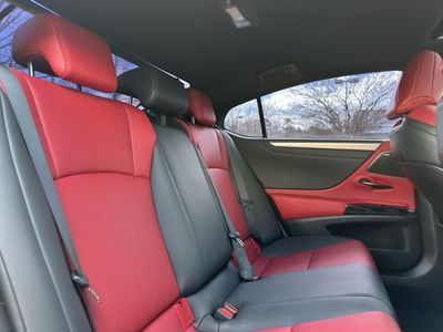 2023 Lexus ES 350 - Photo 28