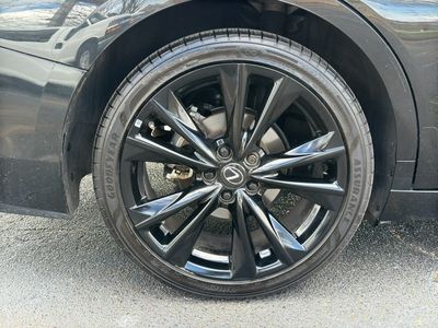 2023 Lexus ES 350 - Photo 10