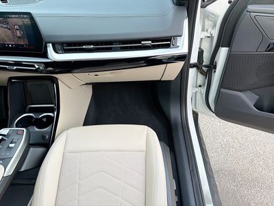 2025 BMW X2 - Photo 17