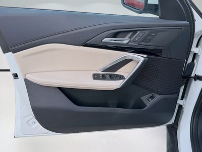 2025 BMW X2 - Photo 21