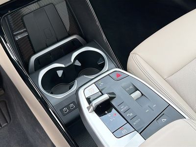 2025 BMW X2 - Photo 28