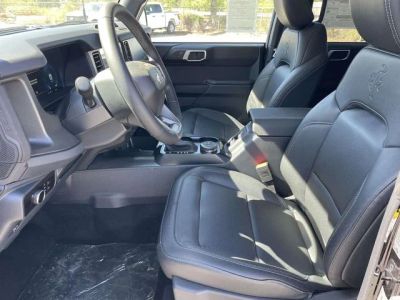 2026 Ford Bronco — photo 13 view