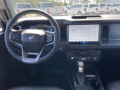 2026 Ford Bronco — photo 10 view
