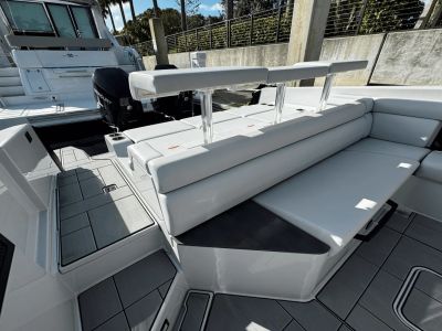 2024 Aviara AV36 Outboard - Photo 7