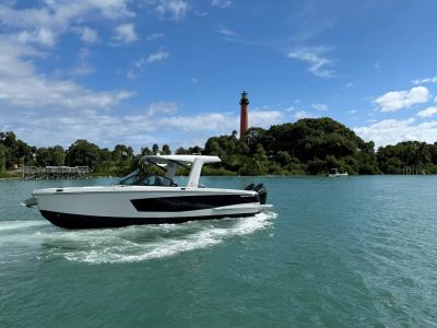 2024 Aviara AV36 Outboard - Photo 1