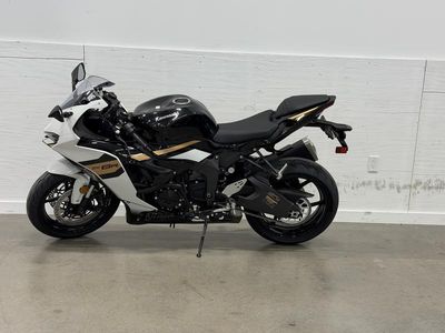 2026 Kawasaki Ninja ZX-6R - Photo 7