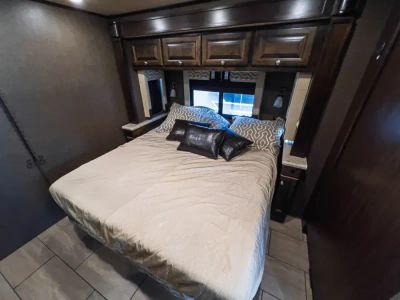 2017 Tiffin ALLEGRO — photo 16 view