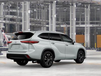 2026 Toyota Highlander - Photo 12