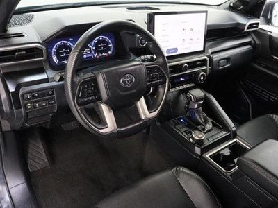 2025 Toyota 4Runner 4WD - Photo 13