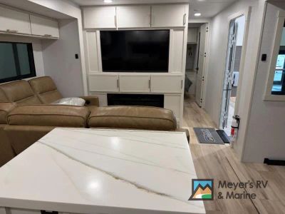 2026 Brinkley Model I - Photo 6
